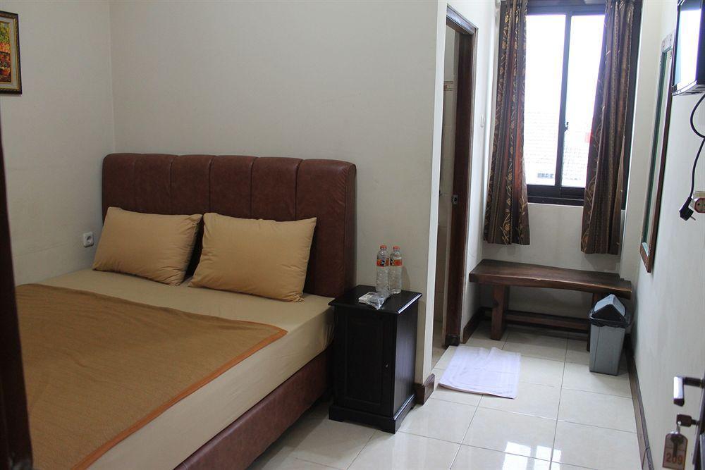 Tasik Jogja Hotel Yogyakarta Exteriör bild