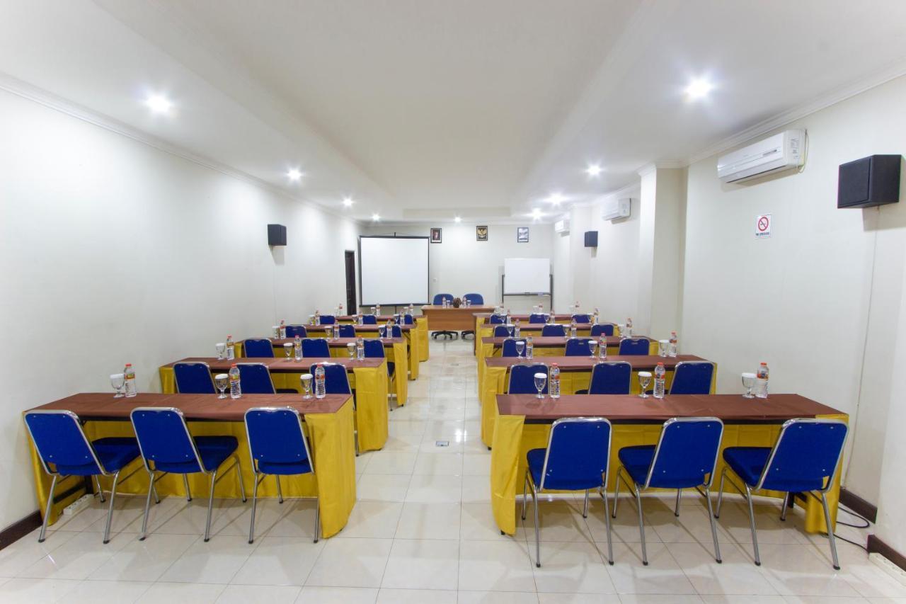 Tasik Jogja Hotel Yogyakarta Exteriör bild